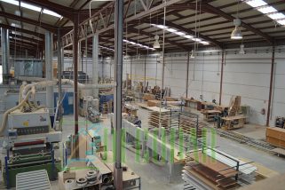 fabricación de puertas en block